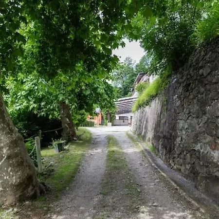 Nella Roccia Da Marinella * Taceno